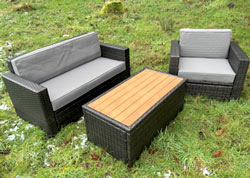 Outdoor Wicker Lounge Seating & Table