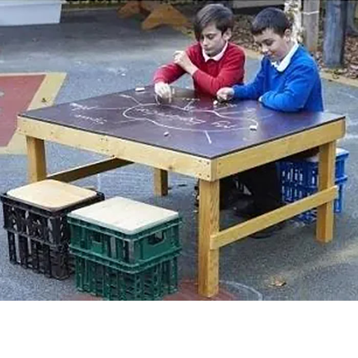 Ks1 Crate Chalk Table With Crate Seats 