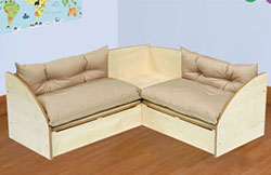 Reading Corner Seat with Tan Cushions (Maple)